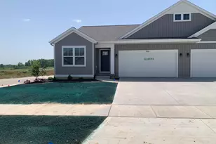 966 Scioto Dr NW, Comstock Park, MI 49321 - Photo 2