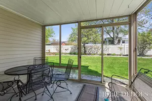 8 Summit Park Dr, Spring Lake, MI 49456 - Photo 28