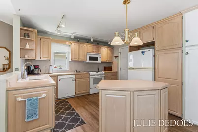 8 Summit Park Drive #8, Spring Lake, MI 49456 - Photo 4