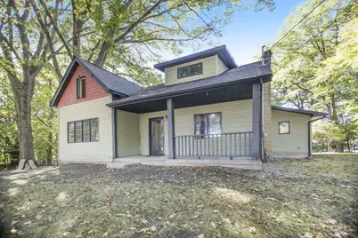 811 N Washington Avenue, Ludington, MI 49431 - Photo 6