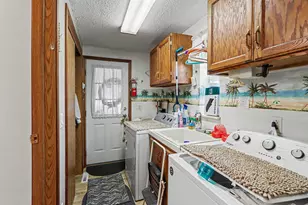 3401 Winter Wheat Rd, Kalamazoo, MI 49004 - Photo 12