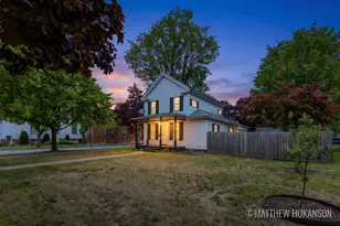 301 S Broadway St, Hastings, MI 49058 - Photo 2
