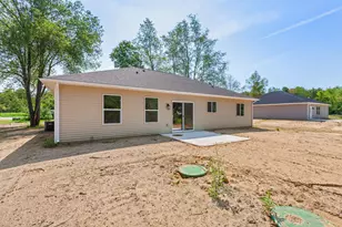 2771 Gady Pines Dr, Adrian, MI 49221 - Photo 8
