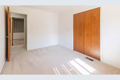 8480 Hampton, Grosse Ile, MI 48138 - Photo 22