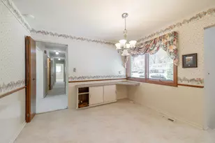8480 Hampton, Grosse Ile, MI 48138 - Photo 10