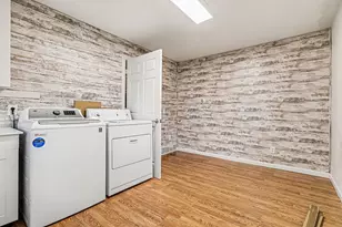 1187 Merry Brook St, Kalamazoo, MI 49048 - Photo 14