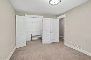 9592 Bluff Lake St, Zeeland, MI 49464 - Photo 14