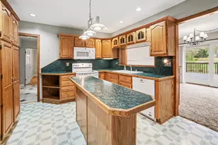204 N Fruitport Rd, Spring Lake, MI 49456 - Photo 6