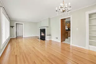 204 N Fruitport Rd, Spring Lake, MI 49456 - Photo 4