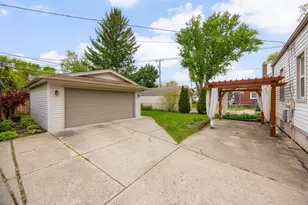 22131 Nowlin, Dearborn, MI 48124 - Photo 40