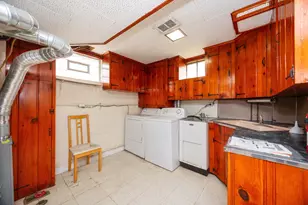 22131 Nowlin, Dearborn, MI 48124 - Photo 32