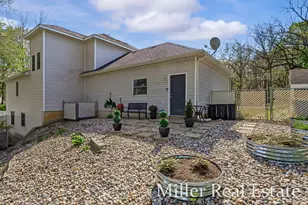 1325 S Broadway St, Hastings, MI 49058 - Photo 48