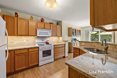 15124 Briarwood Street, Grand Haven, MI 49417 - Photo 16