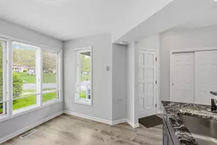 3229 Woodberry Dr SE, Grand Rapids, MI 49512 - Photo 8