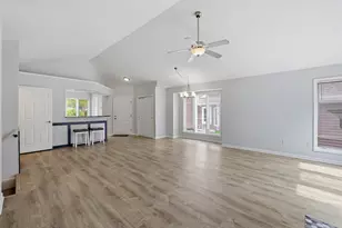 3229 Woodberry Dr SE, Grand Rapids, MI 49512 - Photo 12