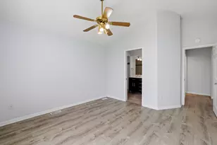 3229 Woodberry Dr SE, Grand Rapids, MI 49512 - Photo 16