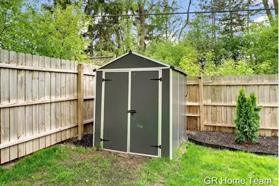 2336 Elliott Street SE, Grand Rapids, MI 49506 - Photo 38