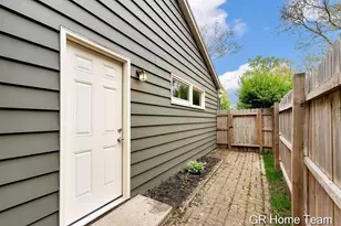 2336 Elliott St SE, Grand Rapids, MI 49506 - Photo 40