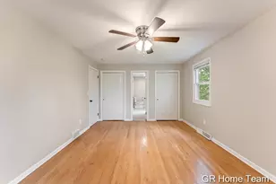 2336 Elliott St SE, Grand Rapids, MI 49506 - Photo 30