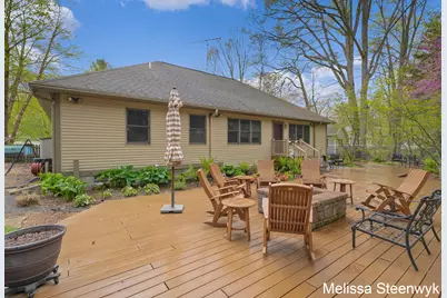 2740 Hittle Creek Drive, Fruitport, MI 49415 - Photo 42