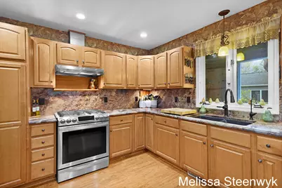 2740 Hittle Creek Drive, Fruitport, MI 49415 - Photo 14