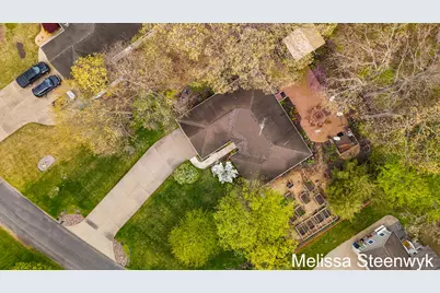 2740 Hittle Creek Drive, Fruitport, MI 49415 - Photo 52