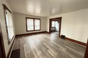 334 W Wesley St, Jackson, MI 49201 - Photo 54