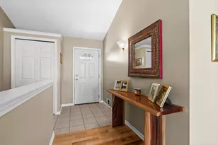 2912 Mandarin Grove Ln, Kalamazoo, MI 49004 - Photo 2