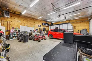 10085 Plank Rd, Maybee, MI 48159 - Photo 22