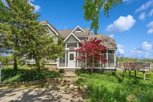 210 E Water St, New Buffalo, MI 49117 - Photo 2