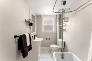 22 Ann St NW, Grand Rapids, MI 49505 - Photo 20