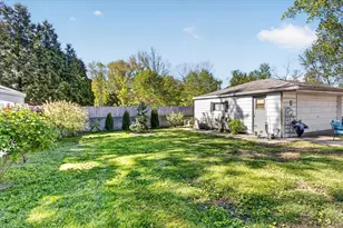 41725 Arthur St, Belleville, MI 48111 - Photo 36