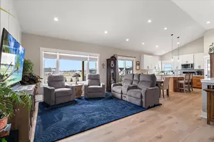 8760 Van Buren St, Zeeland, MI 49464 - Photo 6