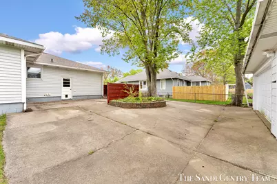 1230 Marion Avenue, Grand Haven, MI 49417 - Photo 40