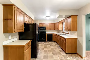 1230 Marion Ave, Grand Haven, MI 49417 - Photo 10