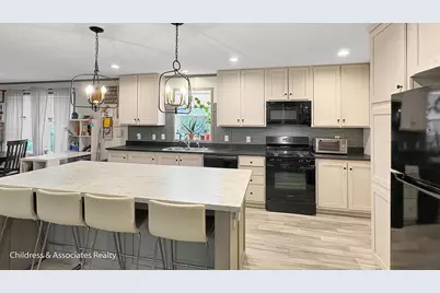 7045 Shamley Avenue NE, Belmont, MI 49306 - Photo 2