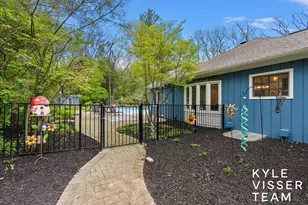 1585 River Oaks Dr SE, Ada, MI 49301 - Photo 52
