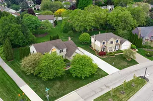17107 Maple Hill Dr, Northville, MI 48168 - Photo 48