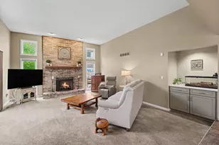 17107 Maple Hill Dr, Northville, MI 48168 - Photo 12