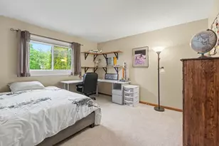 17107 Maple Hill Dr, Northville, MI 48168 - Photo 32