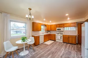 2565 Cherrywood Ct SW, Wyoming, MI 49519 - Photo 6