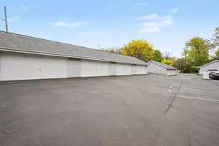 355 W Columbia Ave W, Battle Creek, MI 49015 - Photo 24