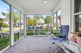 73 Rippon Ave, Hillsdale, MI 49242 - Photo 4