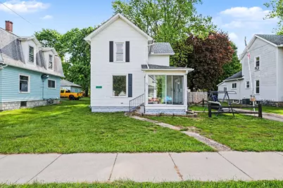 73 Rippon Avenue, Hillsdale, MI 49242 - Photo 2