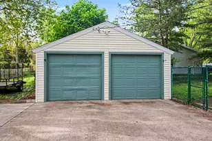 1574 Ottawa Beach Rd, Holland, MI 49424 - Photo 24