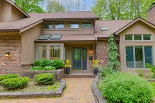 7170 Hawthorn Valley Ave, Kalamazoo, MI 49009 - Photo 4