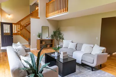 7170 Hawthorn Valley Avenue, Kalamazoo, MI 49009 - Photo 6