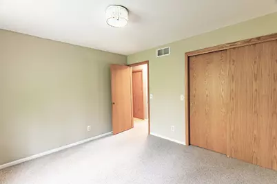 7170 Hawthorn Valley Avenue, Kalamazoo, MI 49009 - Photo 36