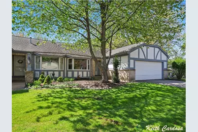 3119 W Maple Villa Drive SE, Grand Rapids, MI 49508 - Photo 2
