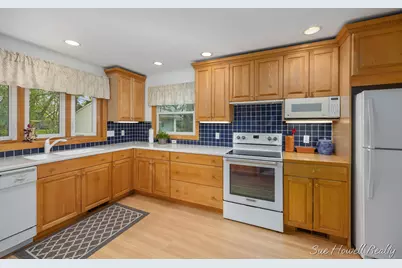 2102 Ontonagon Avenue SE, Grand Rapids, MI 49506 - Photo 10